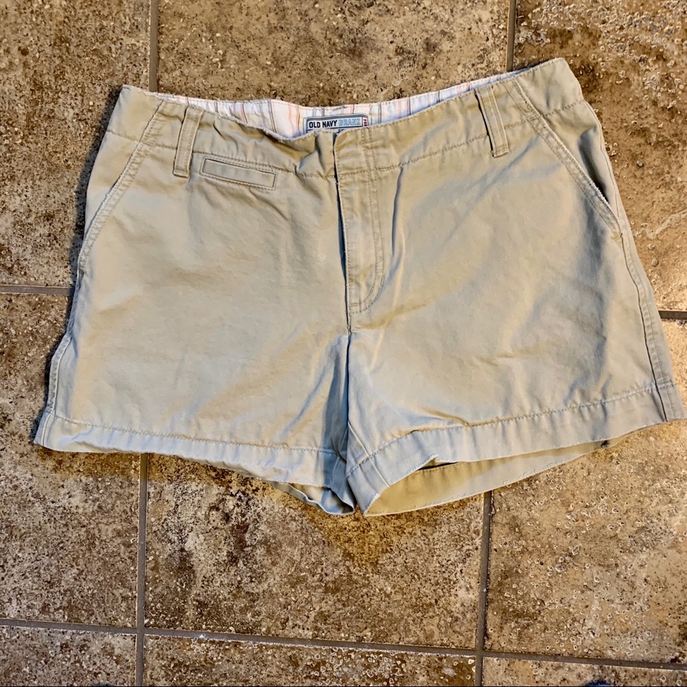Old Navy Chino shorts